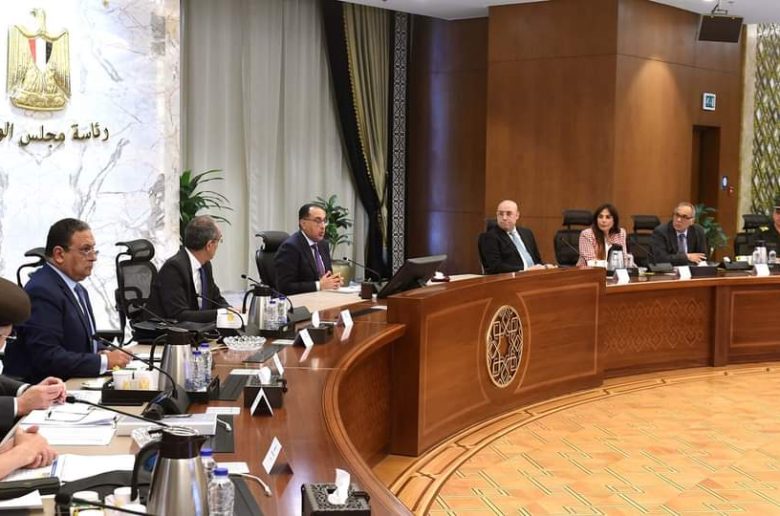 رئيس الوزراء يوجه بصرف بدل الانتقال للعاصمة الإدارية بواقع 100% للمرحلة الأولى