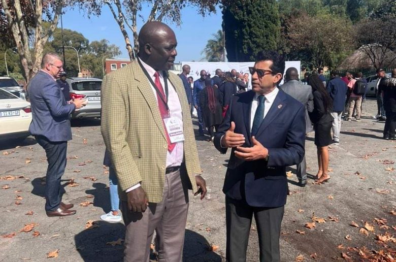 شهد الدكتور أشرف صبحي وزير الشباب والرياضة، اجتماعات الاتحاد الرياضي الأفريقي للجامعات، الذي أُقيم اليوم الجمعة، بجامعة جوهانسبرج بجنوب افريقيا