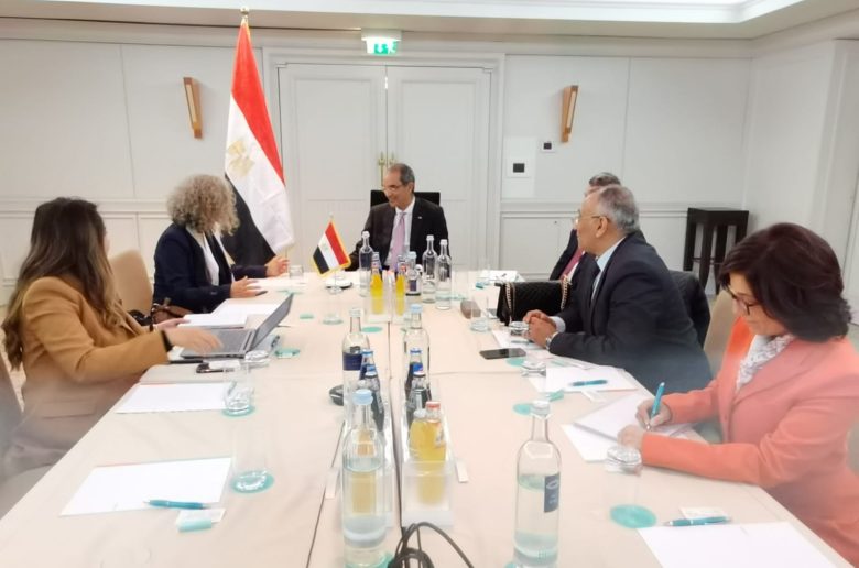 وزير الاتصالات يبحث فرص الاستثمار بمصر مع شركات صناعة البرمجيات