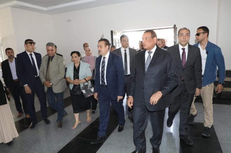 وزير التنمية المحلية يتفثد مشروعات مبادرة «حياة كريمة» بكفر عشما بالمنوفية