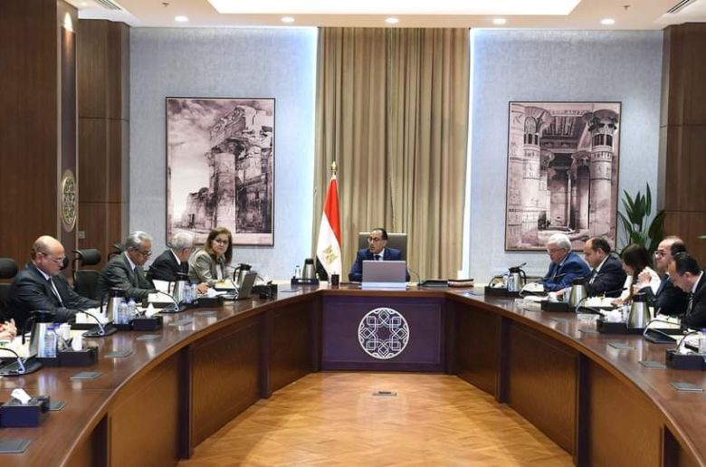 رئيس الوزراء: المدارس الفنية عنصر رئيسي لإمداد سوق العمل بالعمالة المدربة