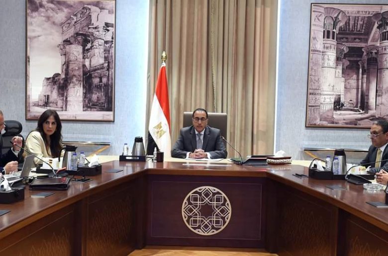 رئيس الوزراء يلتقي رئيس صندوق التنمية الحضرية لاستعراض ملفات العمل