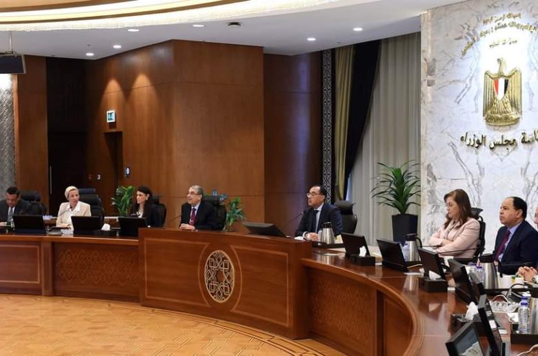 رئيس الوزراء يترأس اجتماع اللجنة العليا للمجلس الوطني للتغيرات المناخية
