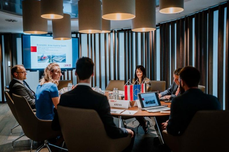 وزيرة التعاون الدولي