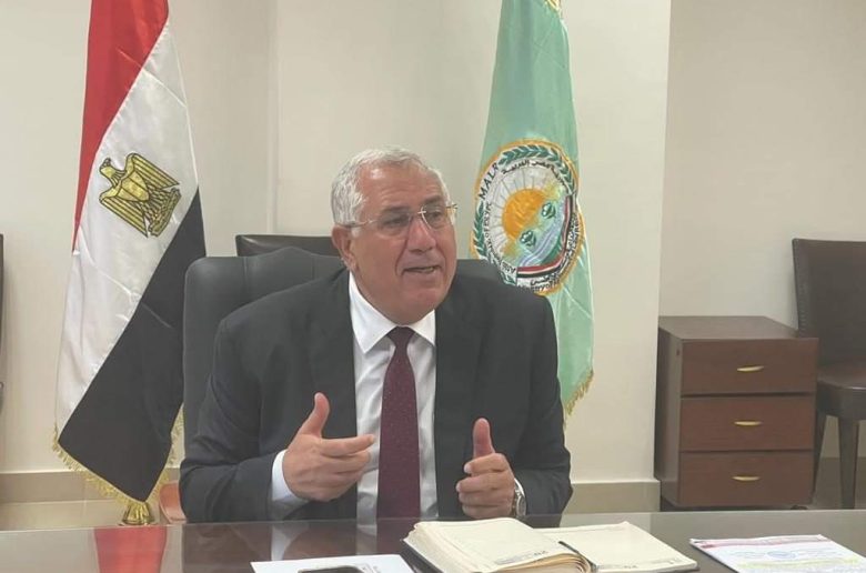 وزير الزراعة يبحث التوسع في إنتاج تقاوي المحاصيل الاستراتيجية