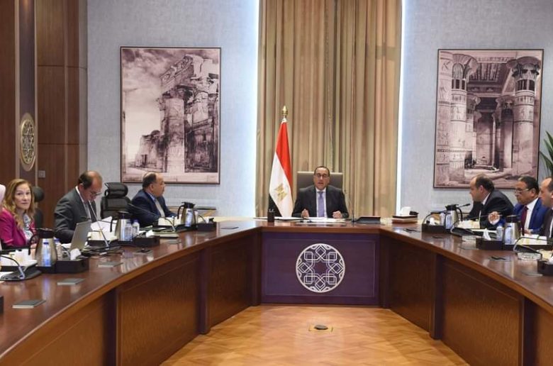 رئيس الوزراء يوجه بسرعة صرف مستحقات المساندة التصديرية المتأخرة