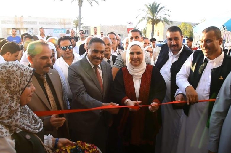 وزيرة التضامن تفتتح معرض «ديارنا» للحرف اليدوية والتراثية بمنطقة «مارينا 5»