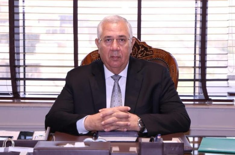 السيد القصير وزير الزراعة