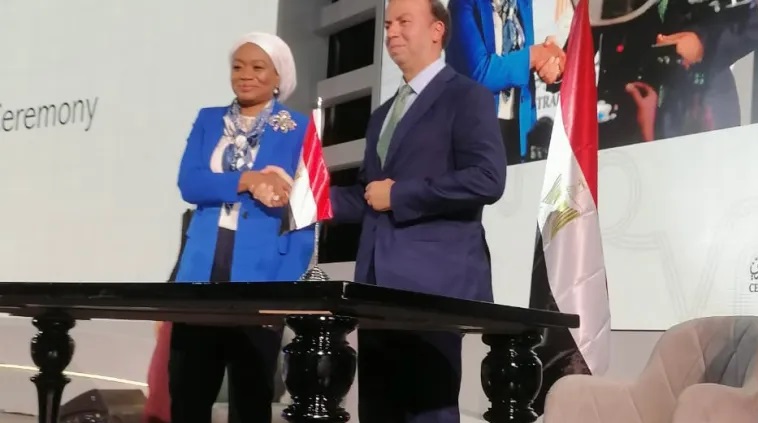 جانب من فعاليات التوقيع