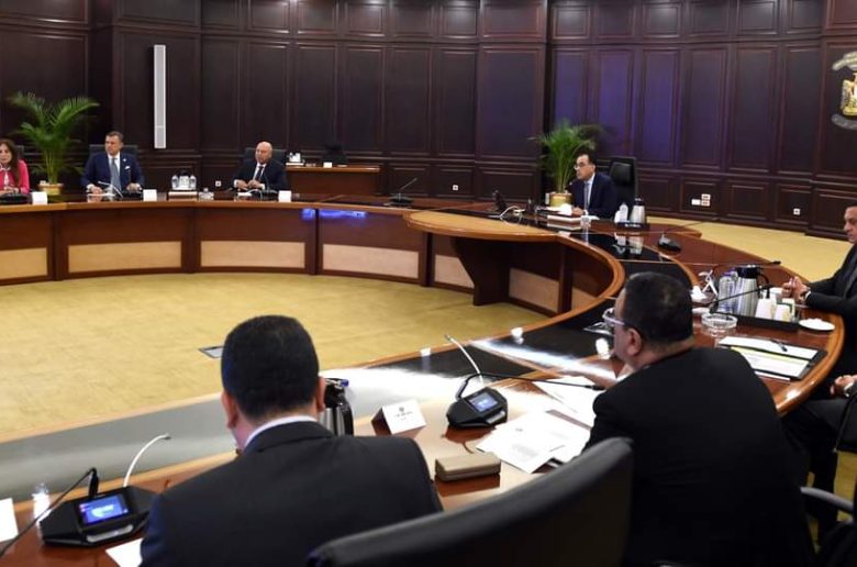 رئيس الوزراء يتابع تنفيذ الأعمال بالمتحف المصري الكبير وتطوير المنطقة المحيطة