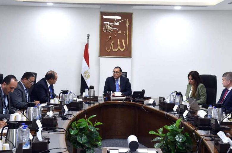 الحكومة: تخصيص 2333 وحدة داخل 17 مجمع صناعي على مستوى الجمهورية