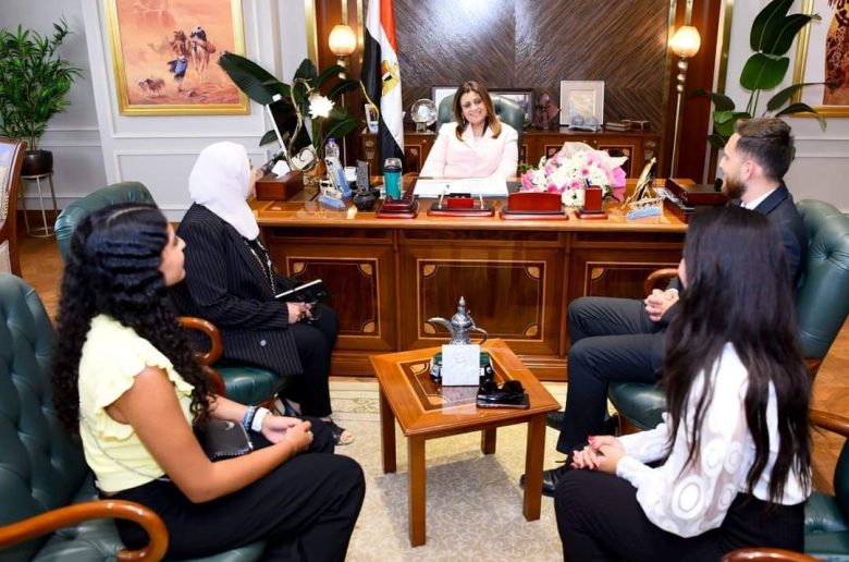 وزيرة الهجرة تفتح باب التسجيل لشباب المصريين بالخارج كسفراء لمركز «ميدسي»