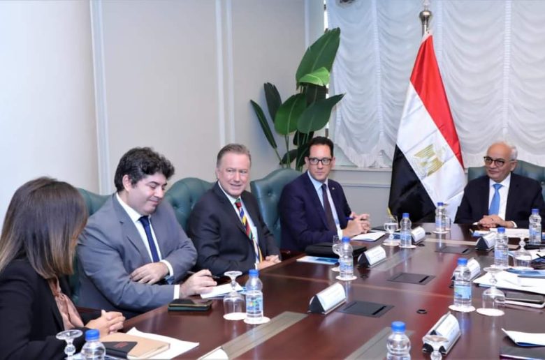وزير التعليم يشيد ‎بمشروعات التعاون مع الوكالة الأمريكية للتنمية