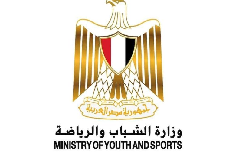 وزير الرياضة يهنئ المنتخب الوطني بعد فوزه بلقب بطولة إفريقيا للطائرة