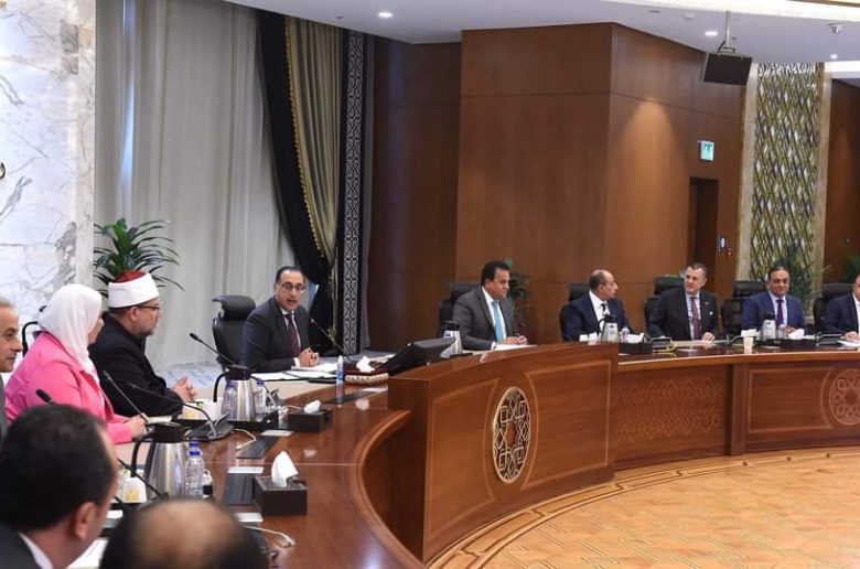 رئيس الوزراء يستعرض الاستعدادات اللازمة لموسم الحج المقبل