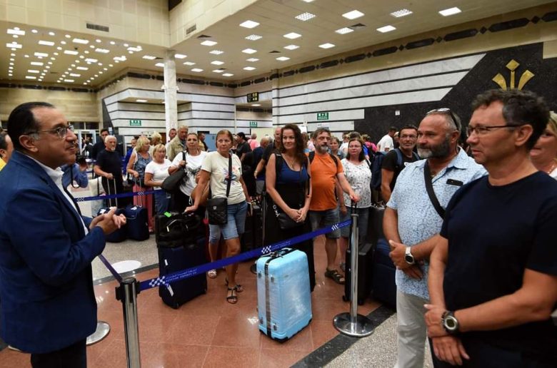 رئيس الوزراء يؤكد: نطور مزاراتنا السياحية بصورة مستمرة