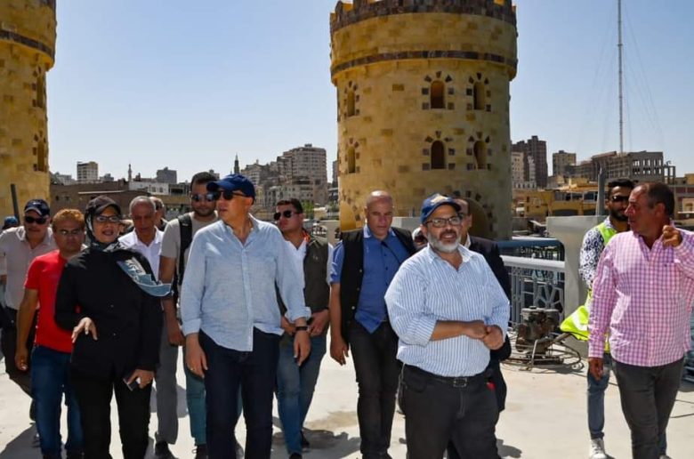 وزير الري يتفقد مشروعات الحماية بالمنتزة وقلعة قايتباى وكورنيش الإسكندرية بتكلفة 939 مليون جنيه