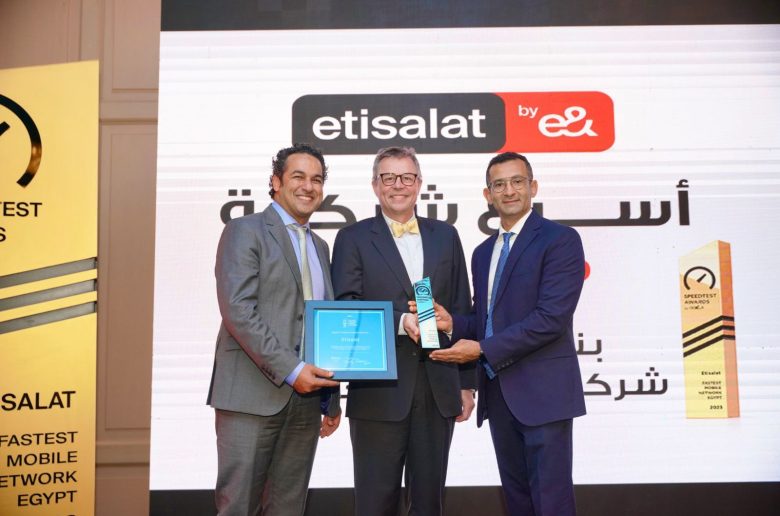 جانب من التكريم