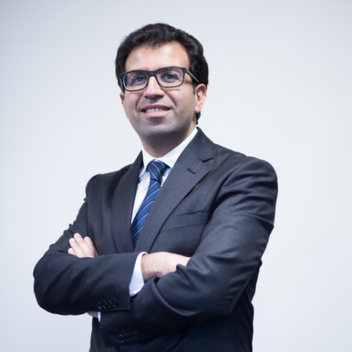 مصطفي الشنيطي رئيس قطاع بنوك الاستثمار