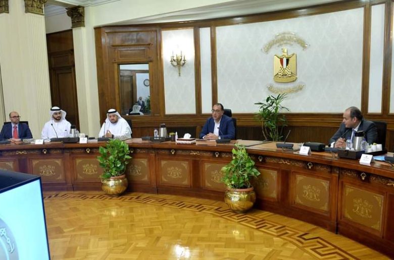 رئيس الوزراء يبحث المشروعات والفرص الاستثمارية بمصر مع وزير الاستثمار الإماراتي