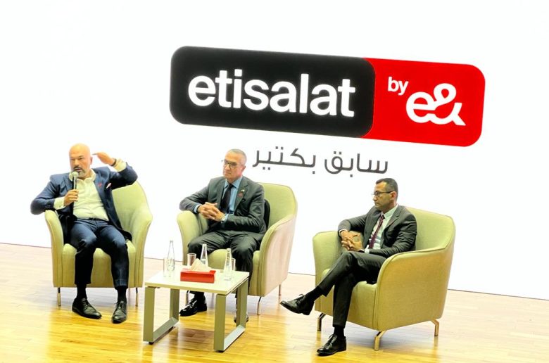 شركة اتصالات من e&