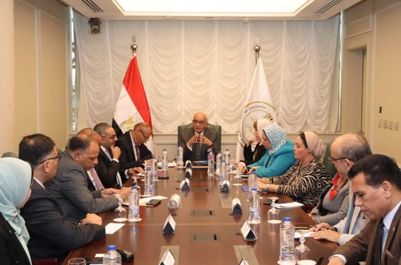 وزير التعليم يعقد الاجتماع التحضيري لإطلاق مؤتمر الحوار الوطني لتطوير الثانوية