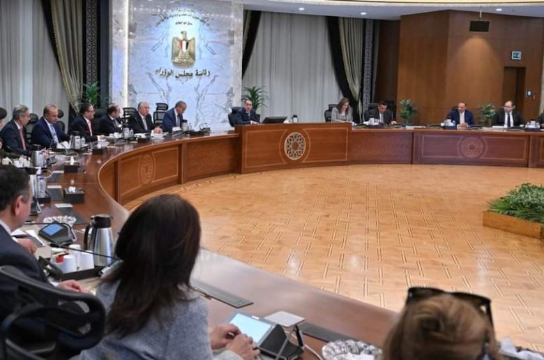 رئيس الوزراء يترأس الاجتماع الأول للجنة ضبط الأسواق وأسعار السلع