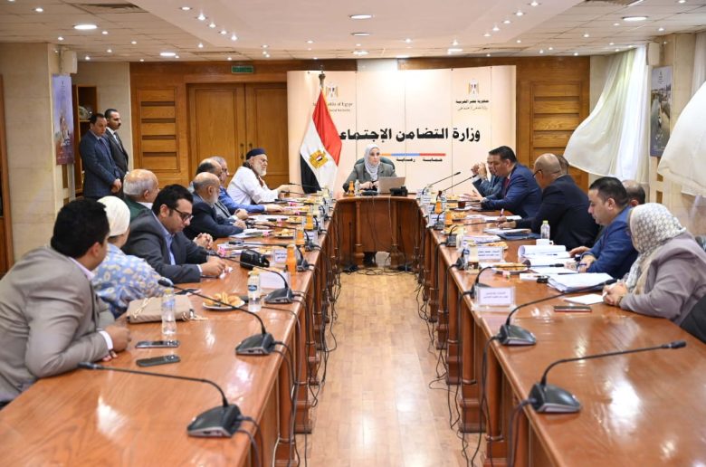 وزيرة التضامن: فتح باب التقديم لحج الجمعيات الأهلية لموسم 1445ه- 2024م