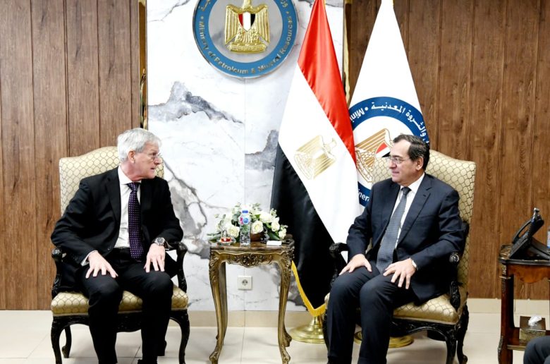 جانب من المباحثات