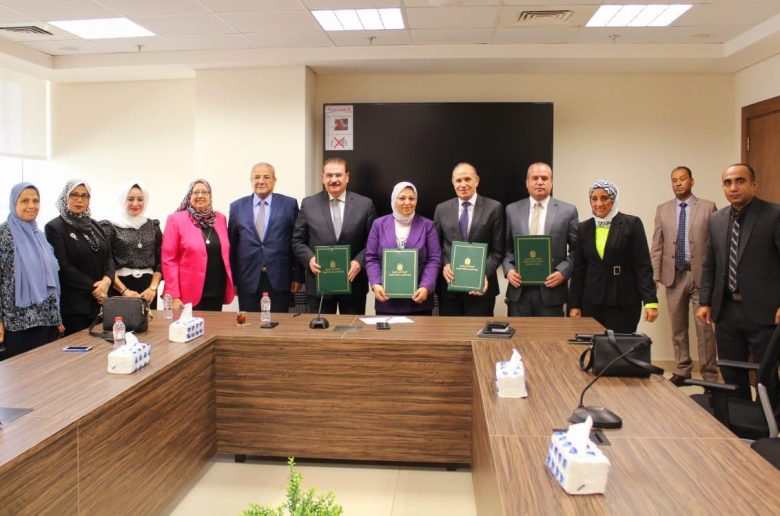 جانب من توقع العقد