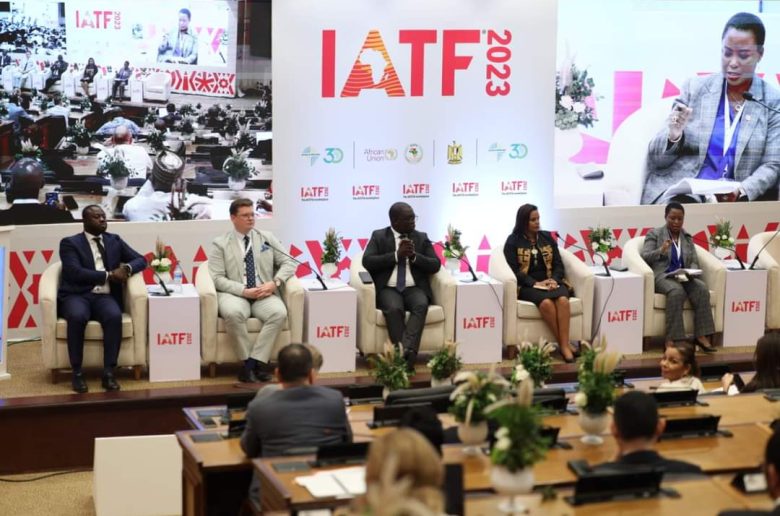 أفريكسيم بنك