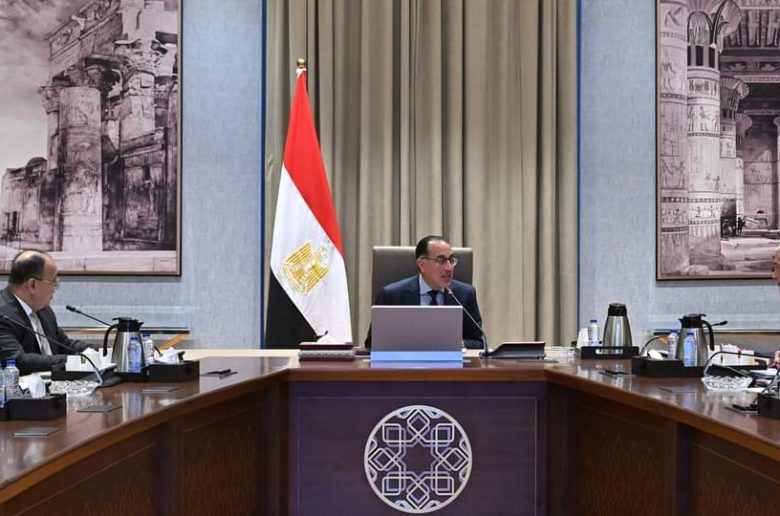 رئيس الوزراء يتابع توفير الاعتمادات المالية اللازمة لهيئة الشراء الموحد