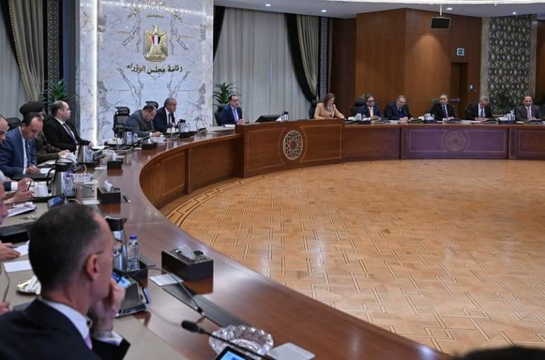 الحكومة: التوافق على طباعة الأسعار على أي سلعة يتم إنتاجها في أي مصنع