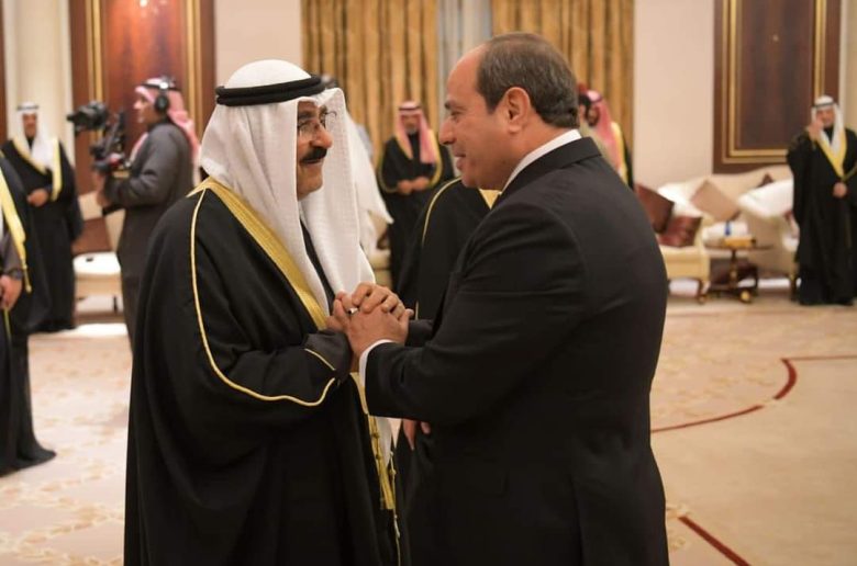 الرئيس السيسي يعود للوطن بعد تقديم واجب العزاء في وفاة أمير الكويت