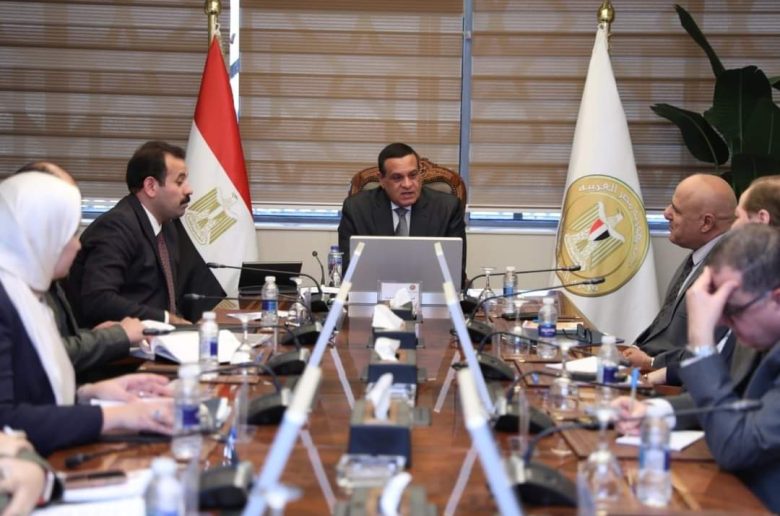 وزير التنمية المحلية يتابع تنفيذ عدد من مشروعات الأمن الغذائي