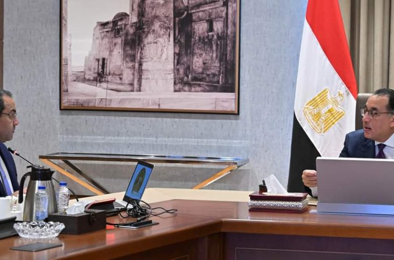 رئيس الوزراء يكلف بتسليم المرحلتين زهرة العاصمة للموظفين المنتقلين للعاصمة الإدارية