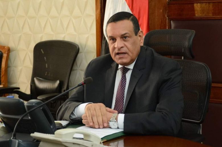 وزير التنمية المحلية