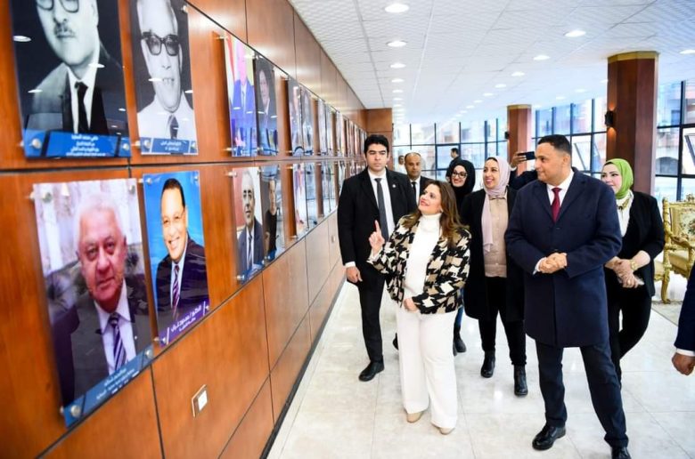 وزيرة الهجرة ومحافظ الدقهلية يجريان جولة تفقدية في مقر ديوان عام المحافظة