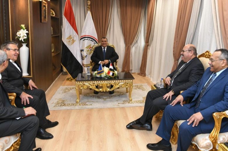 استقبل المهندس  محمد صلاح الدين مصطفى وزير الدولة للإنتاج الحربي، ثابت سوباشيتش سفيردولة البوسنة والهرسك لدى مصر لبحث أوجه التعاون المشترك بين الجانبين، وجاء ذلك بمقر ديوان عام وزارة الإنتاج الحربى بالحى الحكومى بالعاصمة الإدارية الجديدة.