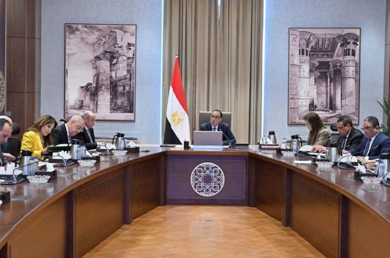 الحكومة: إعداد المسودة الأولى للائحة التنفيذية لقانون التصالح في مخالفات البناء