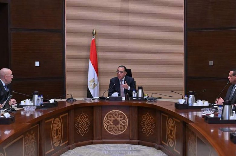 رئيس الوزراء يتابع مشروع تطوير وتوسعة طريق الكورنيش بالإسكندرية