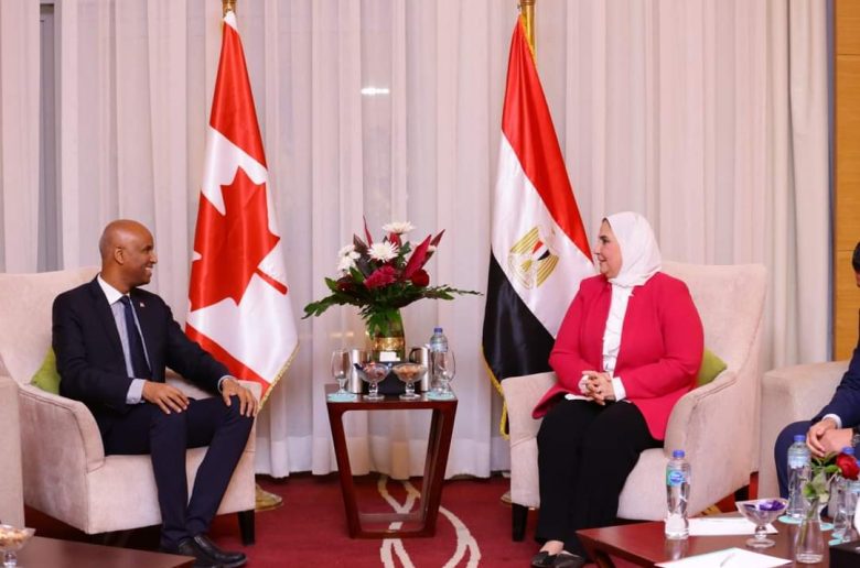 وزيرة التضامن تستعرض جهود «الهلال الأحمر المصري» فى الاستجابة لأزمة قطاع غزة