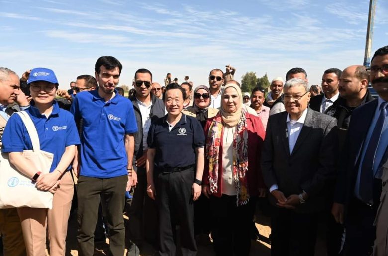 وزيرة التضامن تتفقد مشروع تحسين سبل العيش والتغذية وتمكين النساء بقرى المنيا