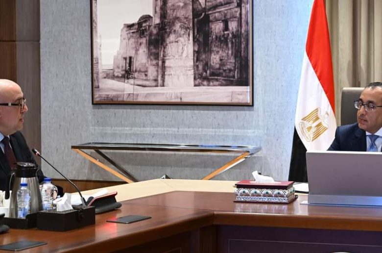 الوحدة المركزية للتعامل مع طلبات التقنين توافق على 22 ألف طلب بمساحة 30 ألف فدان