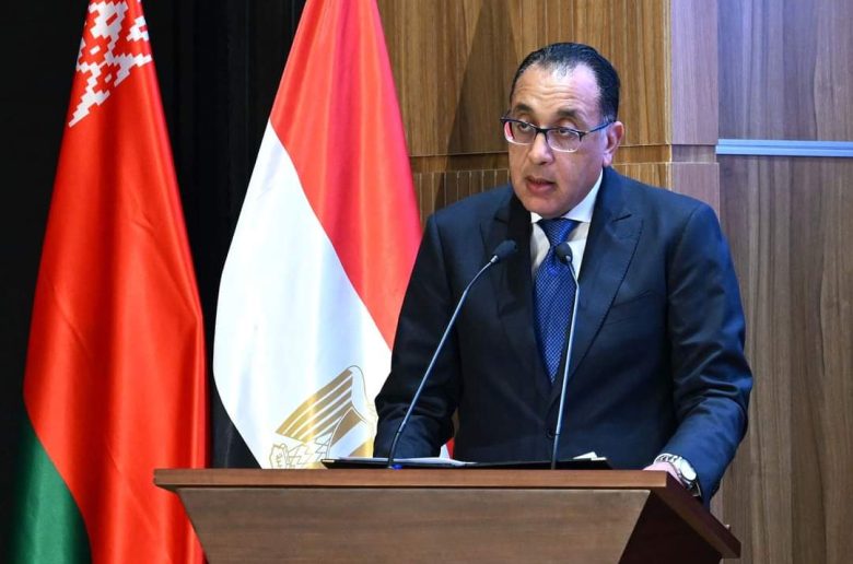 رئيس الوزراء: تحفيز الاستثمار مع بيلاروسيا يعد أولوية قصوى