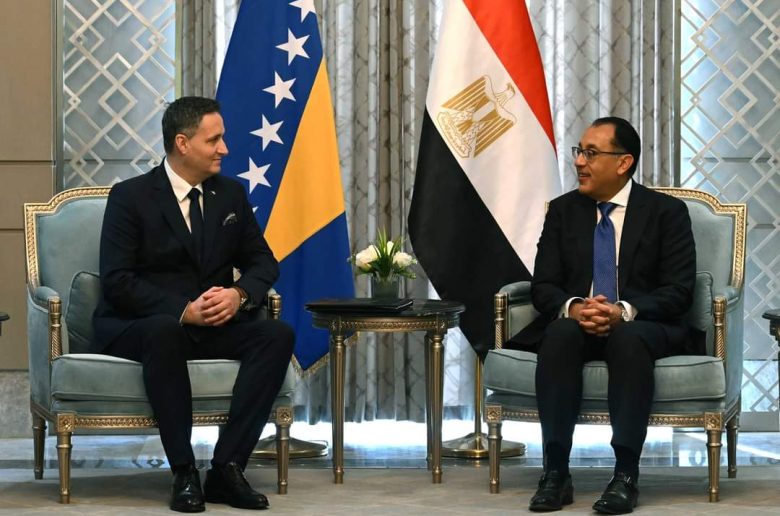 رئيس الوزراء: نأمل في تعزيز مستويات التبادل التجاري مع البوسنة والهرسك