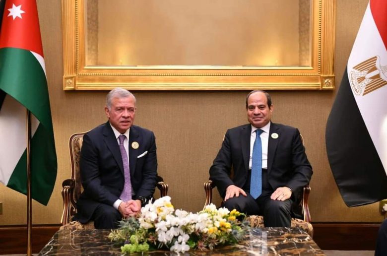 الرئيس السيسي وعاهل الأردن يبحثان سبل تعزيز التعاون بين البلدين
