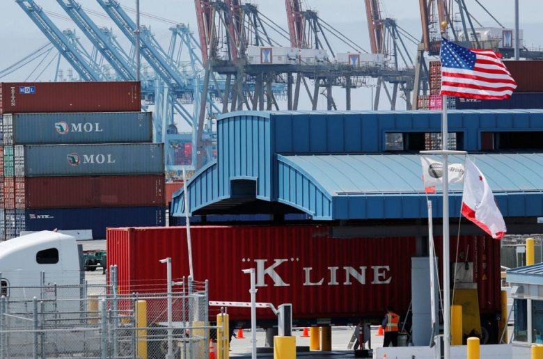 العجز التجاري الأمريكي