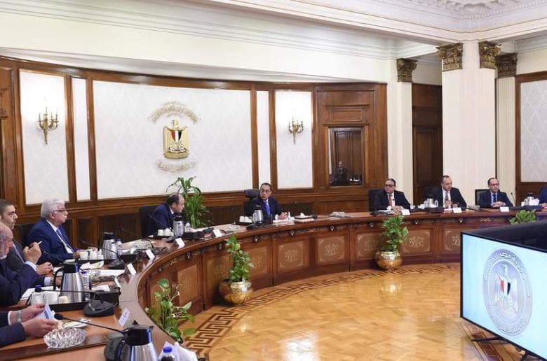 رئيس الوزراء يلتقى أعضاء المجلس التصديري ومجلس إدارة غرفة الصناعات الهندسية