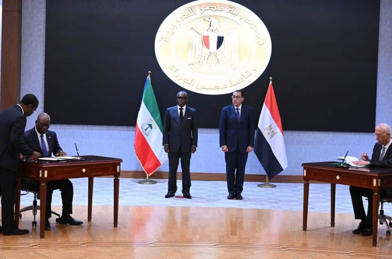 مصر وغينيا الاستوائية توقعان مُذكرة تفاهم في مجال الدراسات الدبلوماسية